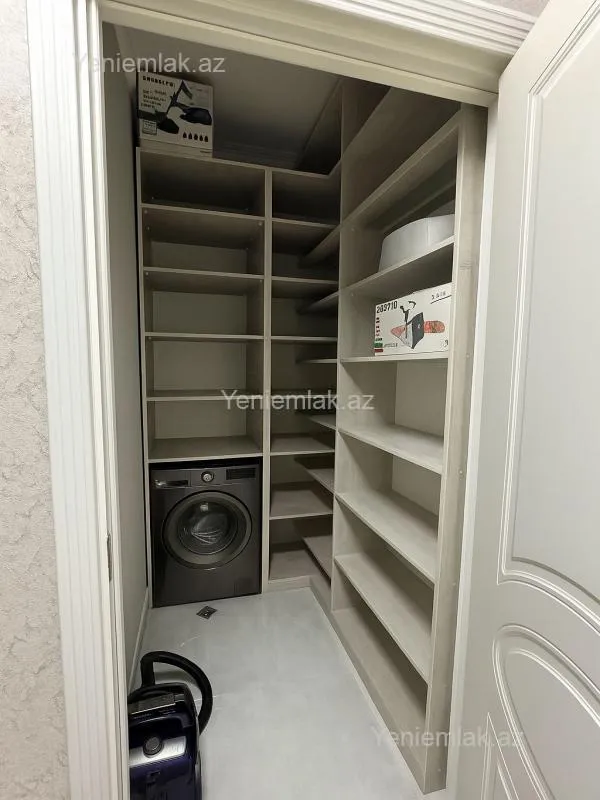 Satılır 4 otaqlı yeni tikili 171 m²