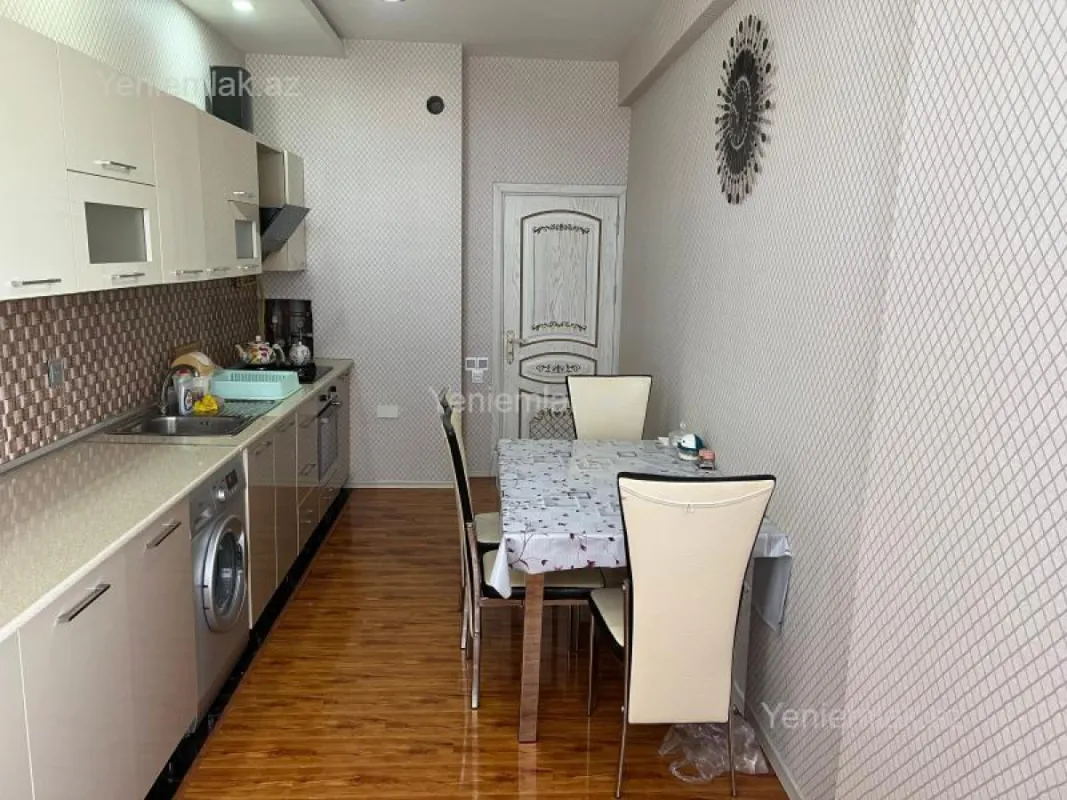 Satılır 3 otaqlı yeni tikili 115 m²