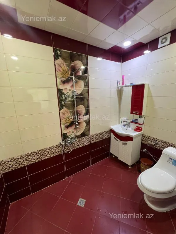 Satılır 3 otaqlı yeni tikili 115 m²