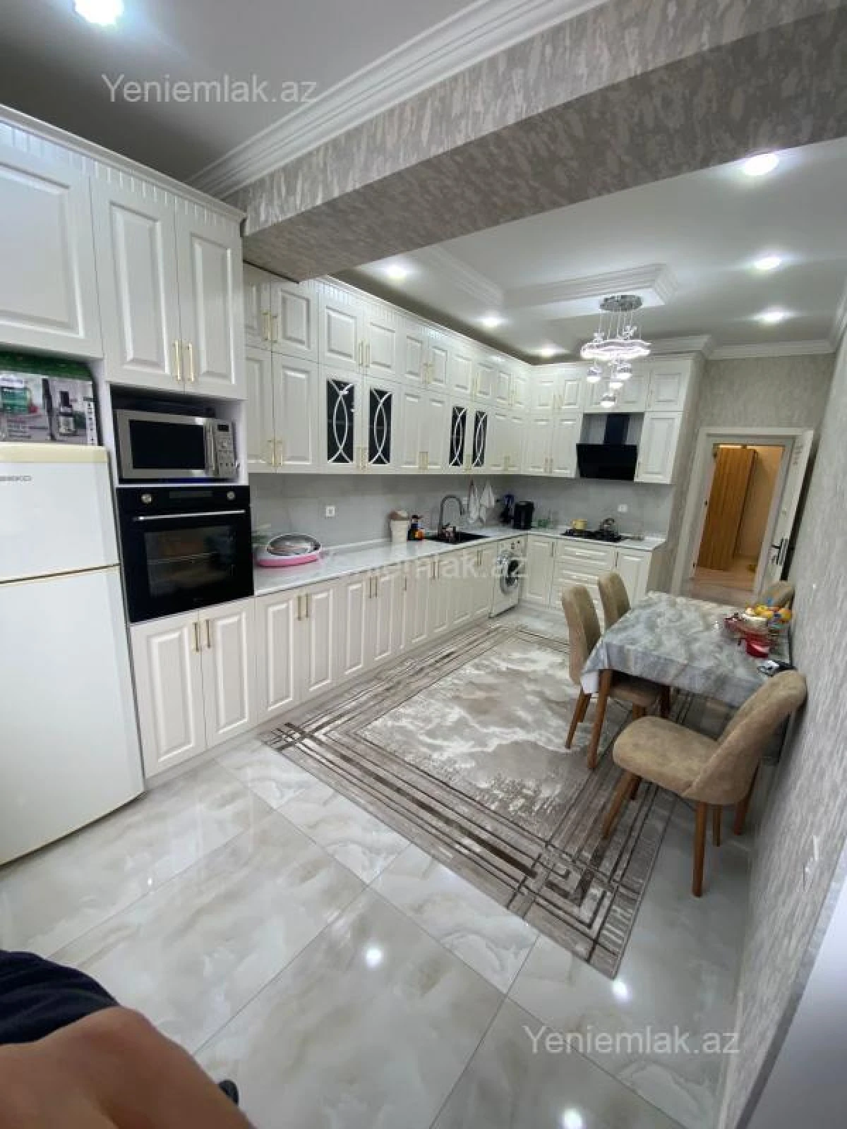 Satılır 3 otaqlı yeni tikili 130 m²