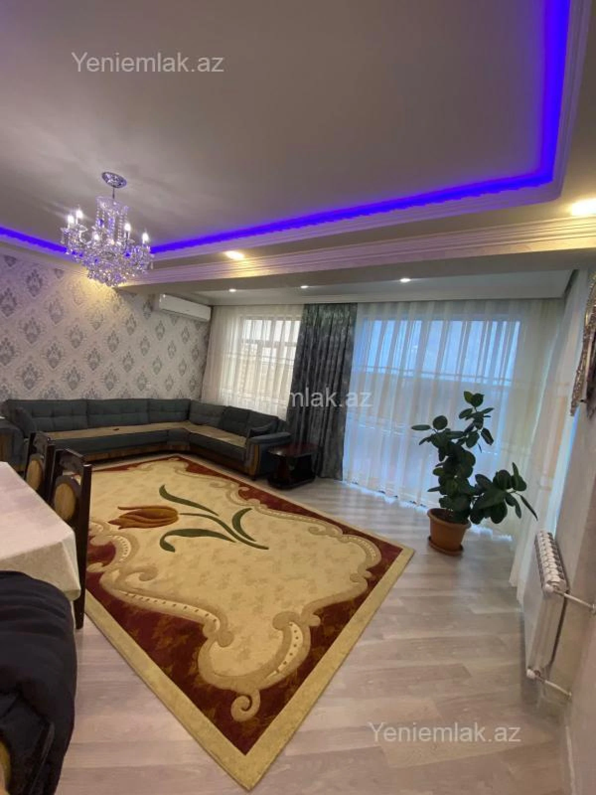 Satılır 3 otaqlı yeni tikili 130 m²