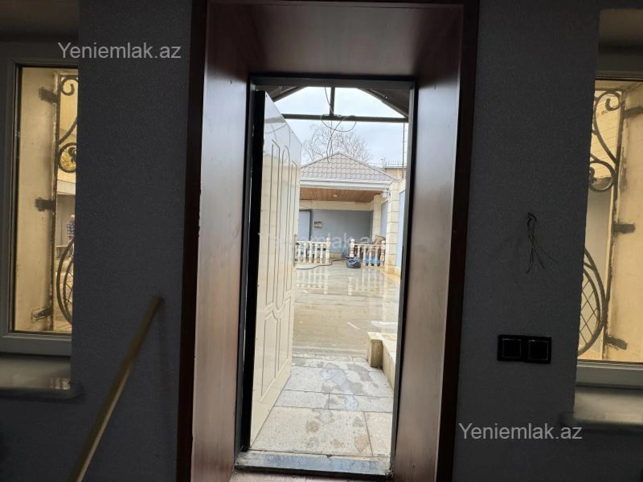 Satılır 5 otaqlı həyət evi 200 m²