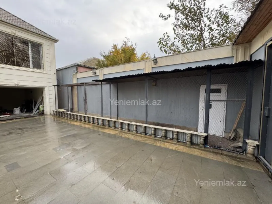 Satılır 5 otaqlı həyət evi 200 m²