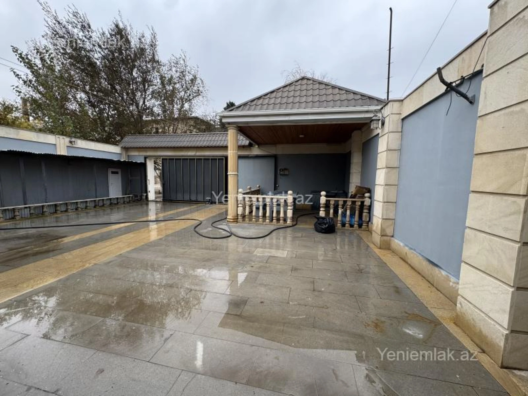 Satılır 5 otaqlı həyət evi 200 m²