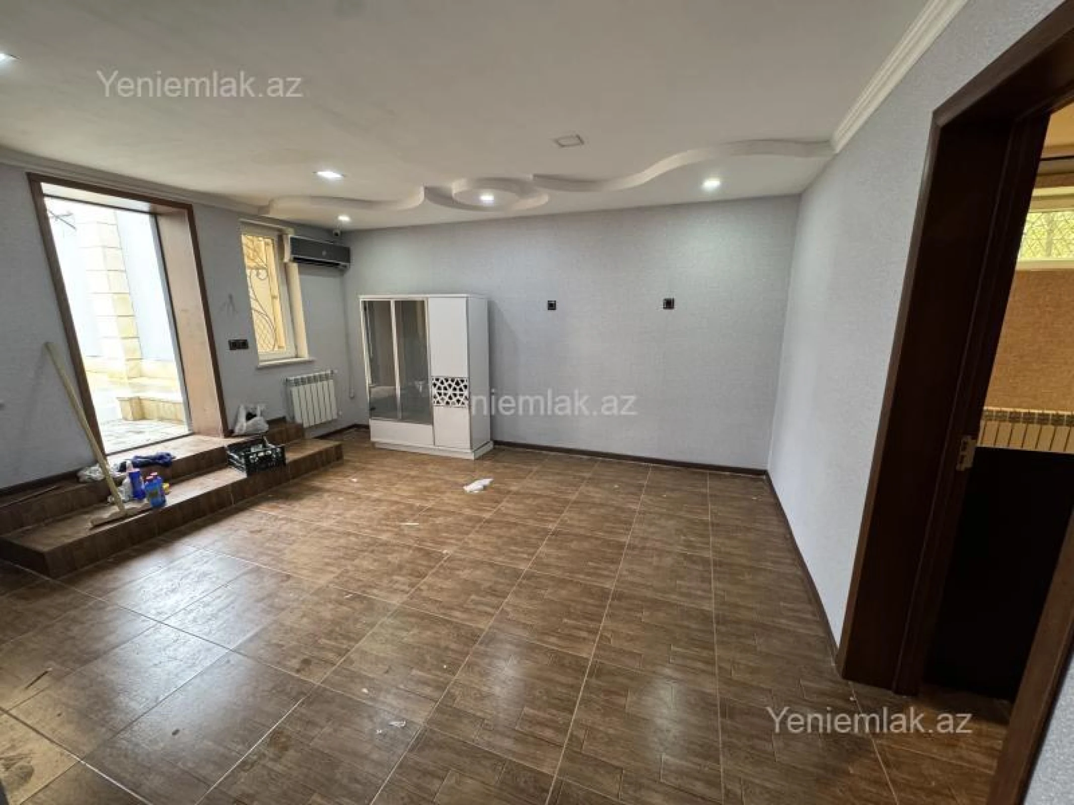 Satılır 5 otaqlı həyət evi 200 m²