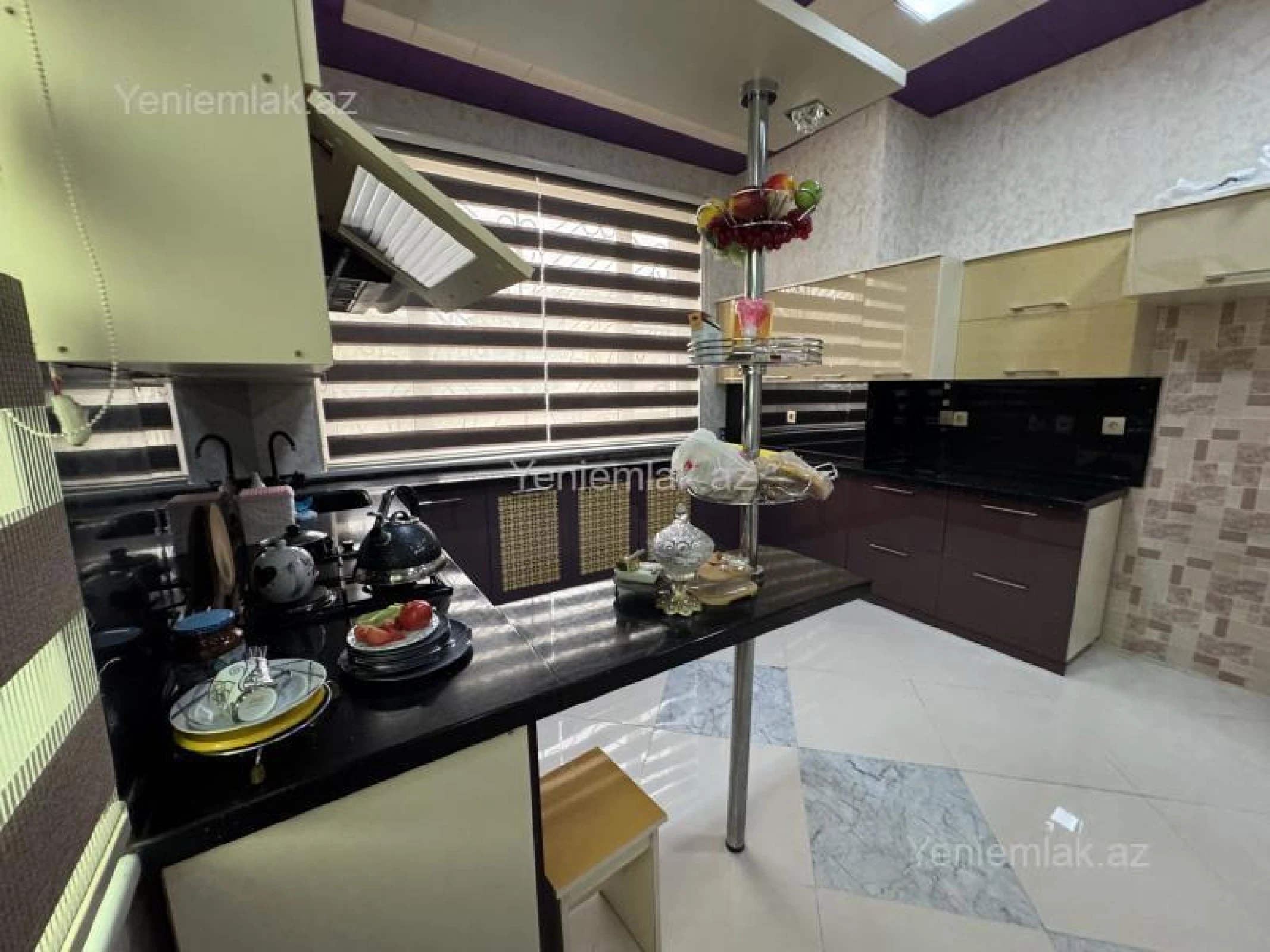 Satılır 5 otaqlı həyət evi 200 m²