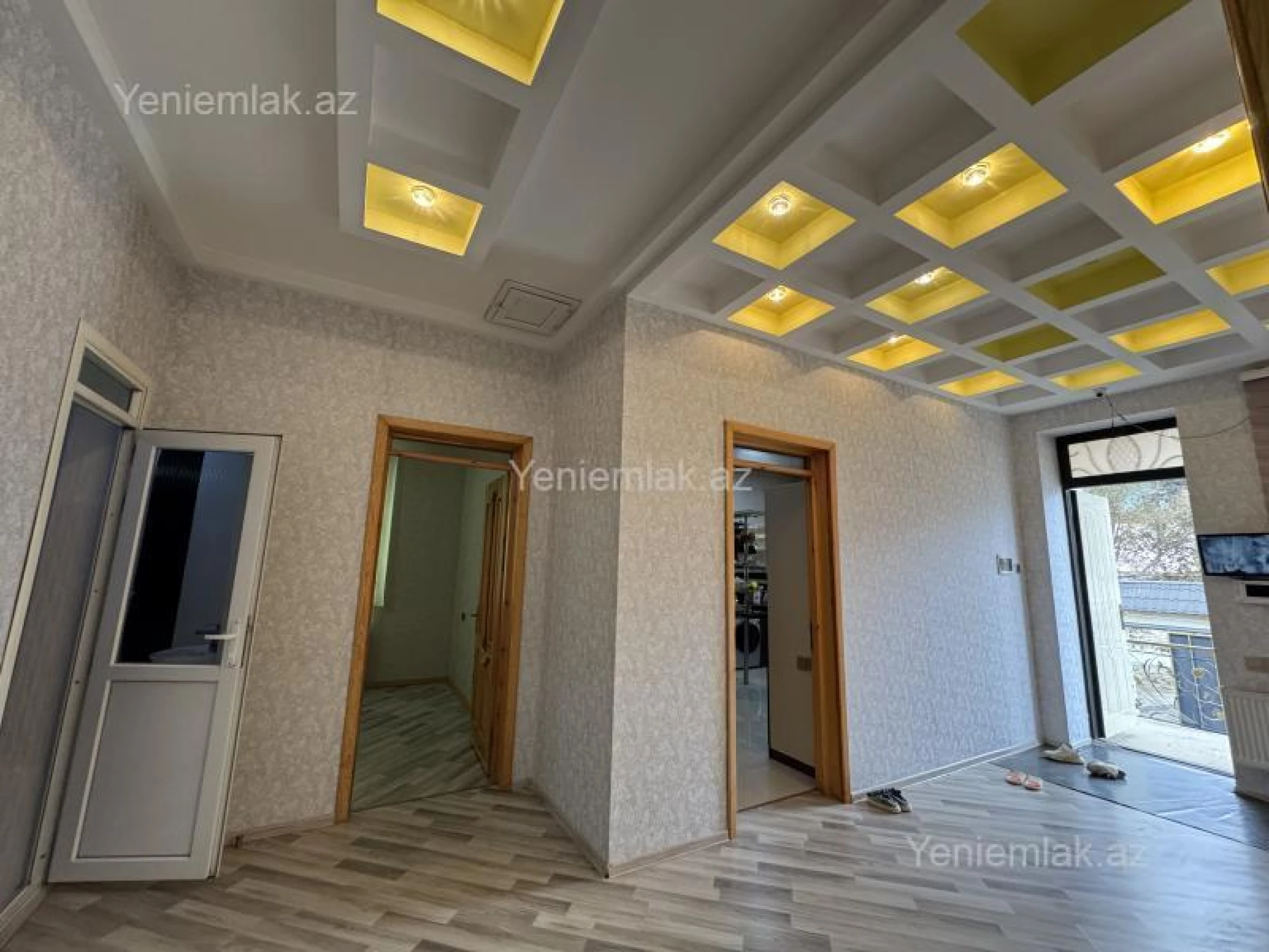 Satılır 5 otaqlı həyət evi 200 m²