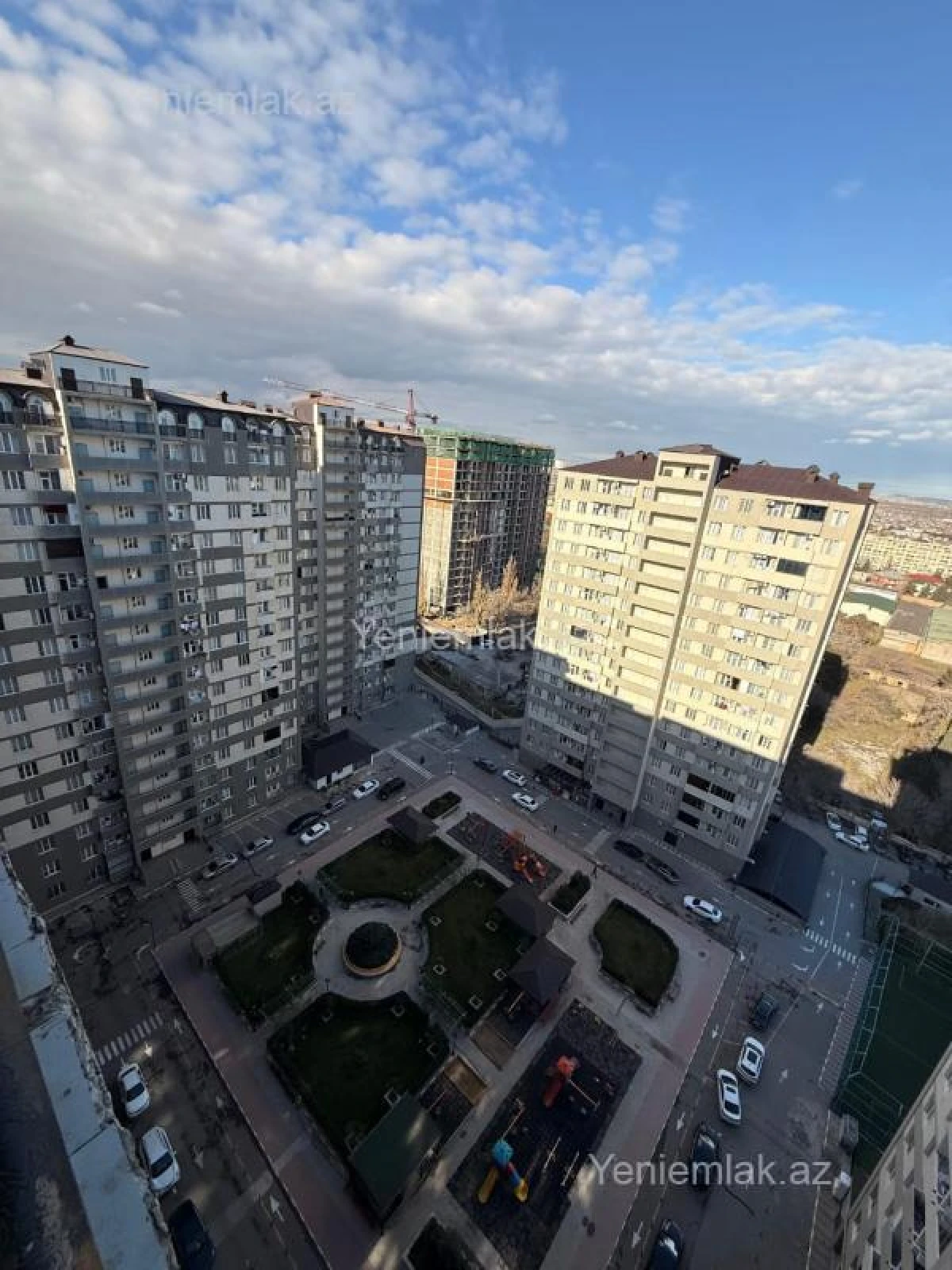 Satılır 3 otaqlı yeni tikili 70 m²