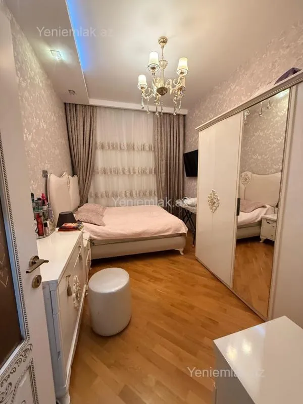 Satılır 3 otaqlı yeni tikili 70 m²