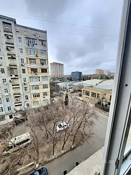 Satılır 2 otaqlı köhnə tikili 65 m²