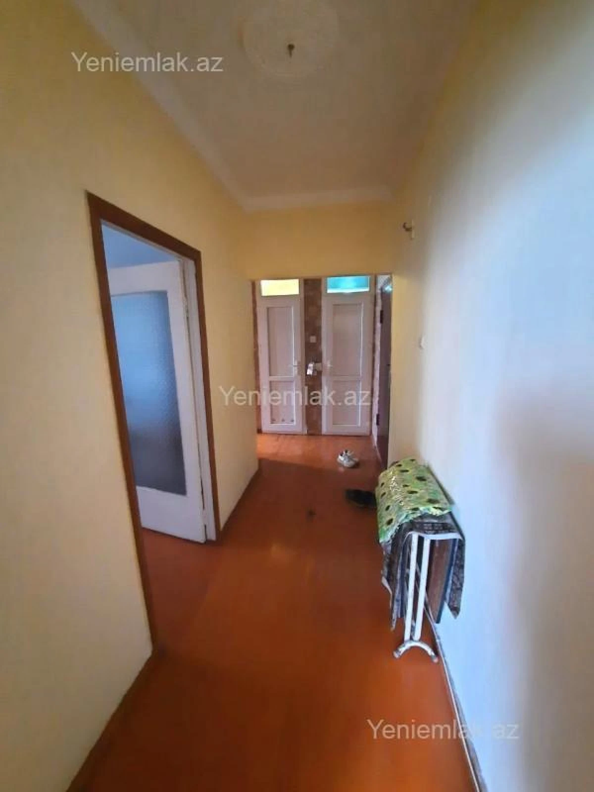 Satılır 2 otaqlı köhnə tikili 65 m²