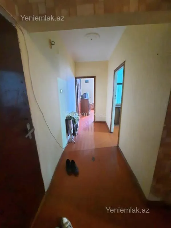 Satılır 2 otaqlı köhnə tikili 65 m²