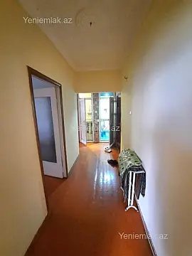Satılır 2 otaqlı köhnə tikili 65 m²