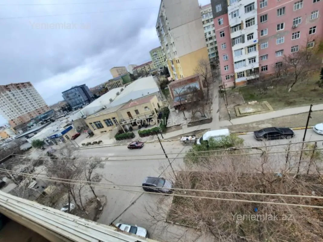 Satılır 2 otaqlı köhnə tikili 65 m²