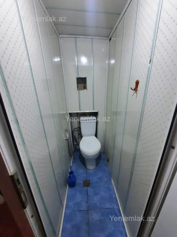 Satılır 2 otaqlı köhnə tikili 65 m²