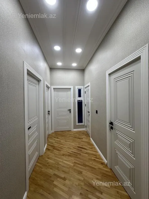 Satılır 3 otaqlı yeni tikili 72 m²