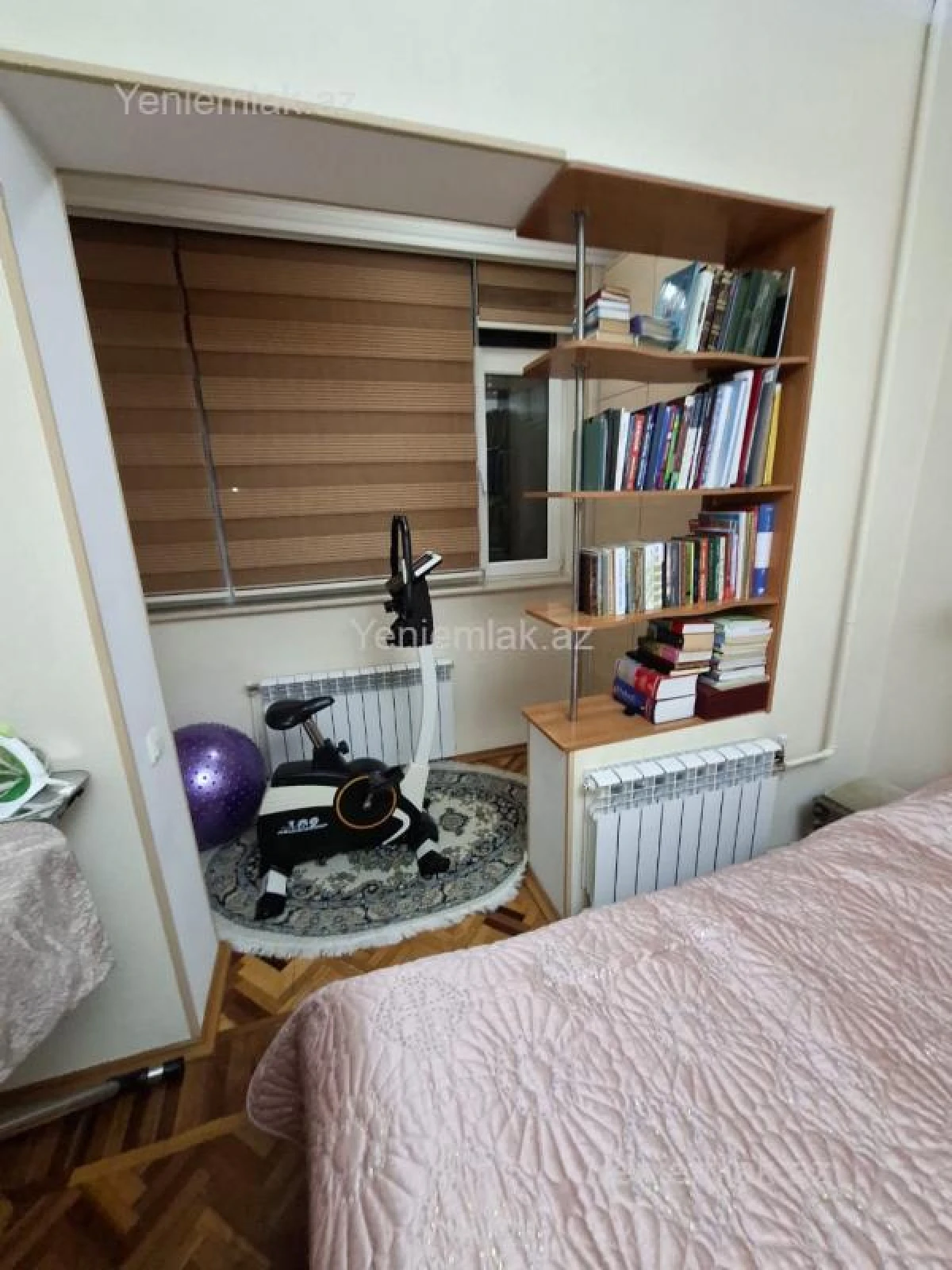 Satılır 2 otaqlı köhnə tikili 55 m²
