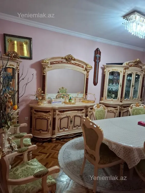 Satılır 2 otaqlı köhnə tikili 55 m²