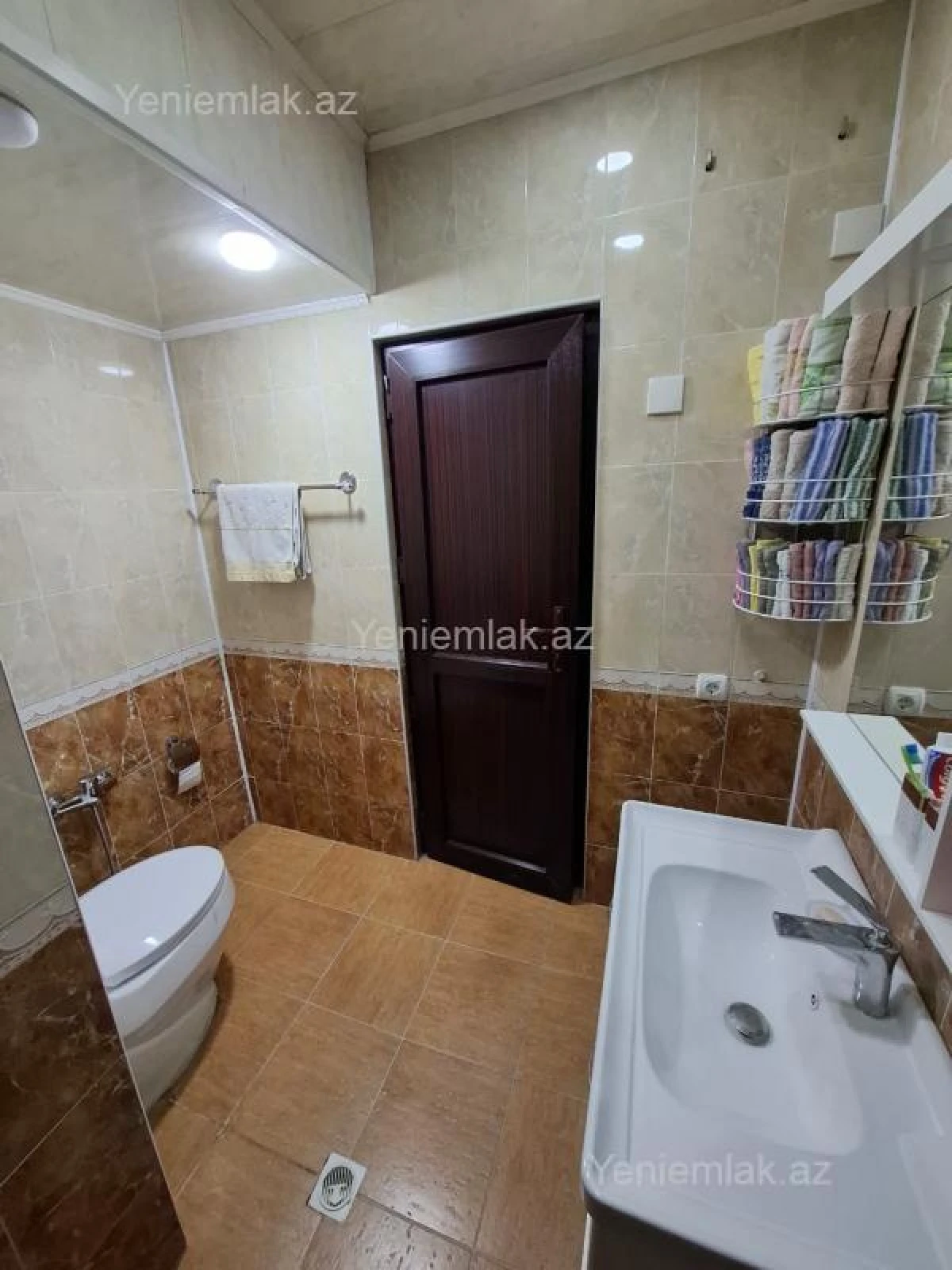 Satılır 2 otaqlı köhnə tikili 55 m²
