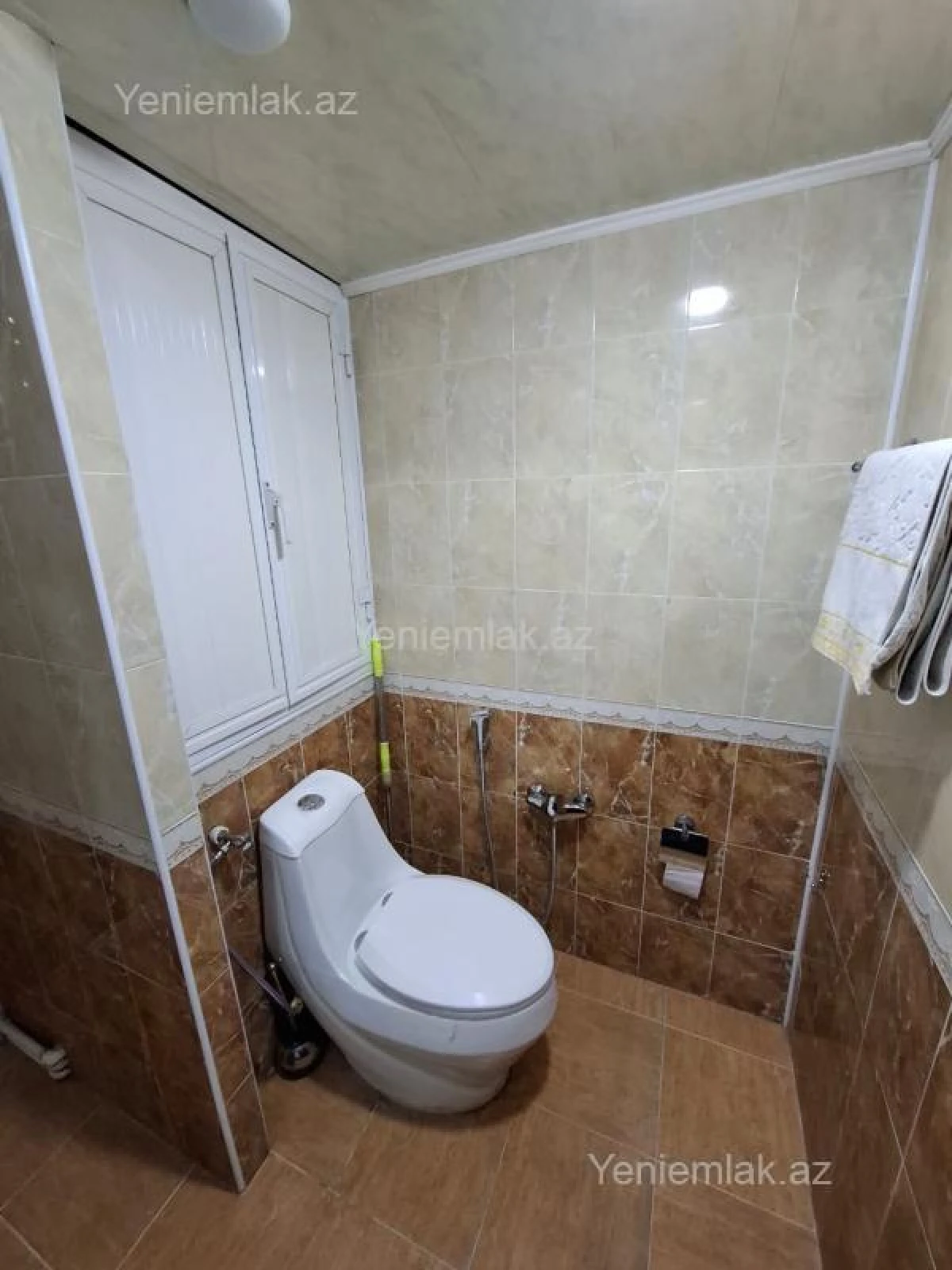 Satılır 2 otaqlı köhnə tikili 55 m²