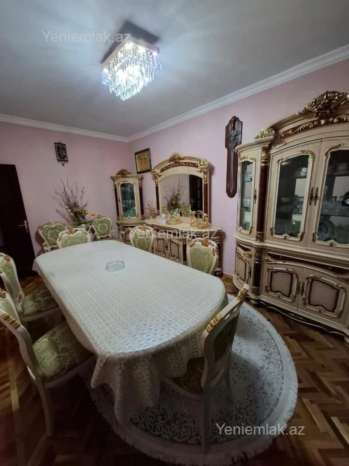Satılır 2 otaqlı köhnə tikili 55 m²