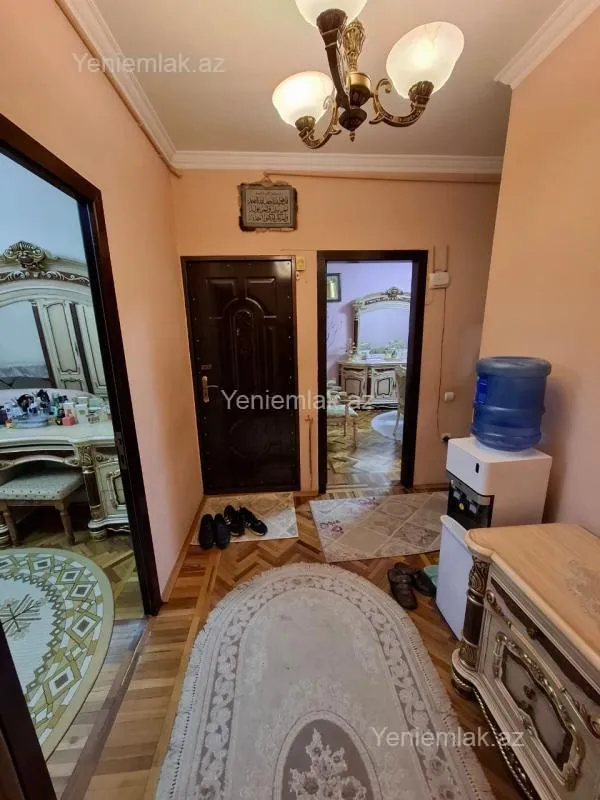 Satılır 2 otaqlı köhnə tikili 55 m²