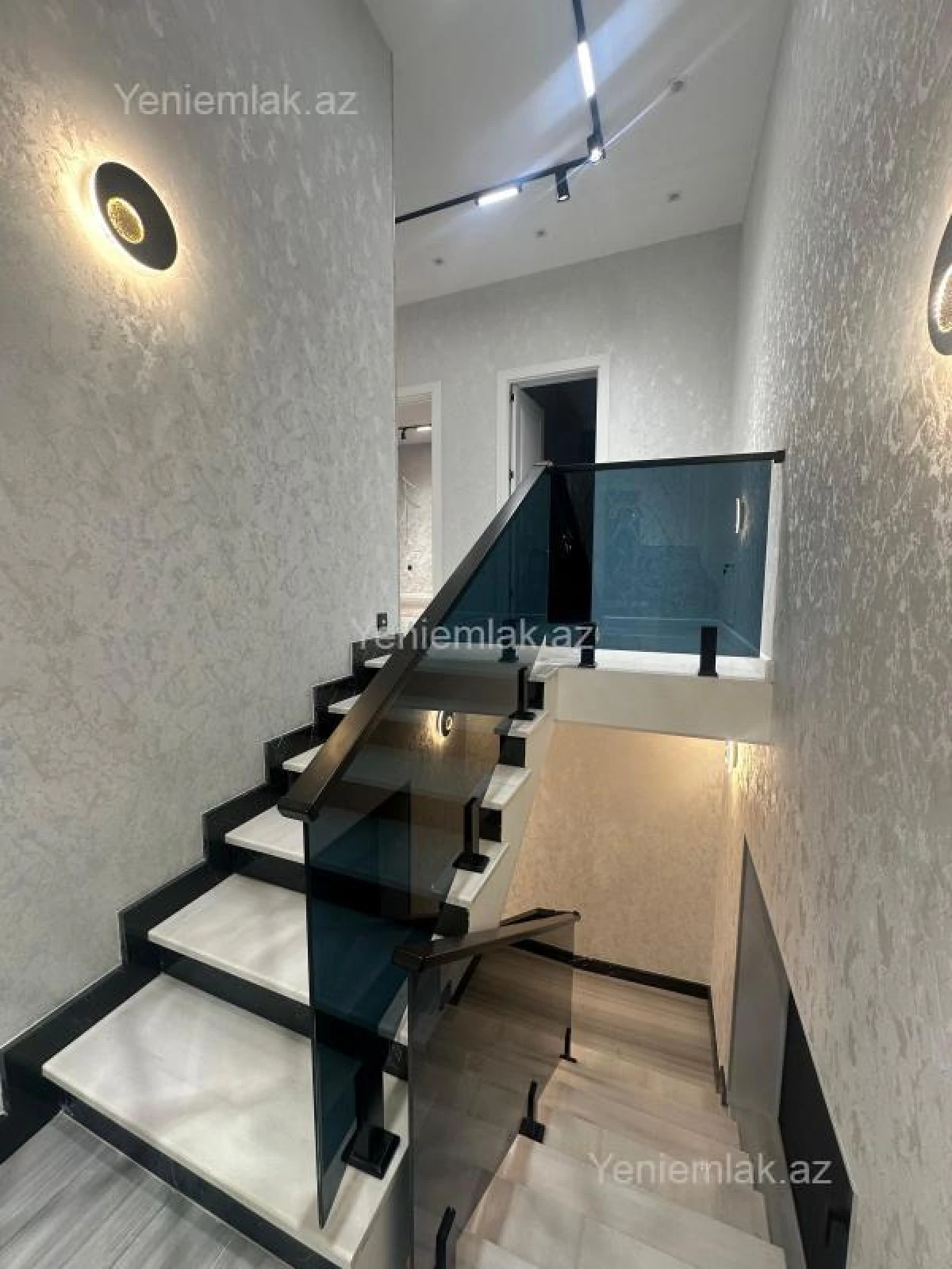 Satılır 4 otaqlı həyət evi 150 m²