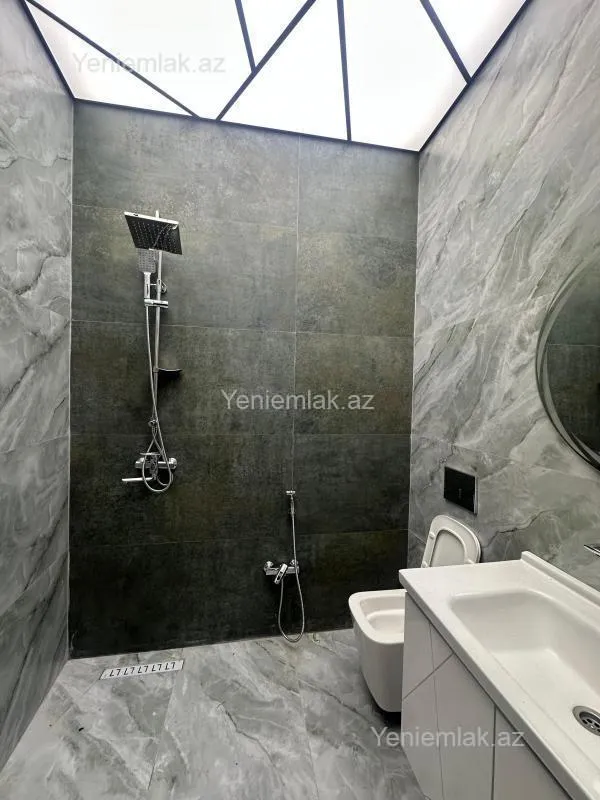 Satılır 4 otaqlı həyət evi 150 m²