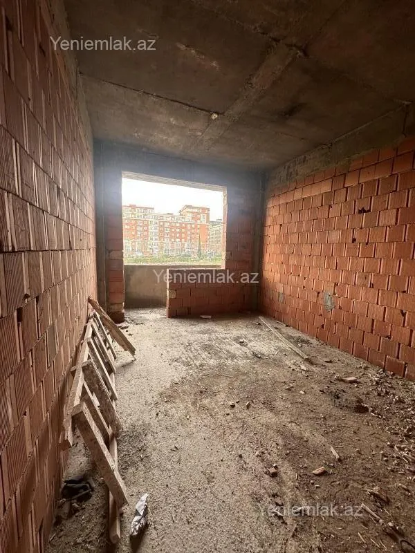 Satılır 2 otaqlı yeni tikili 74 m²