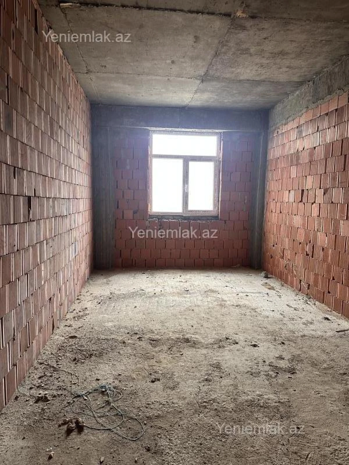 Satılır 2 otaqlı yeni tikili 74 m²