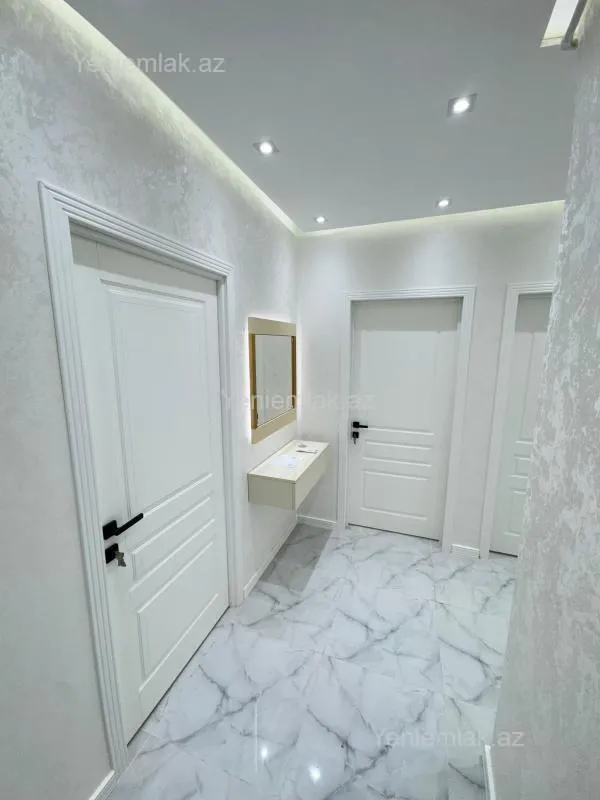Satılır 3 otaqlı köhnə tikili 80 m²