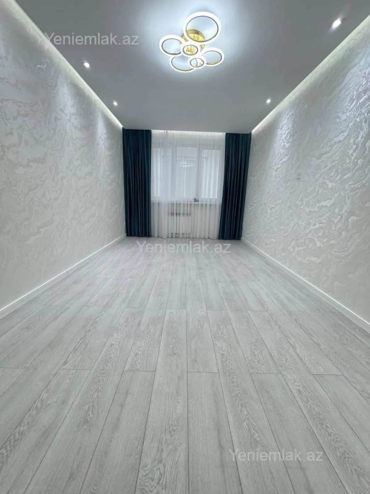 Satılır 3 otaqlı köhnə tikili 80 m²