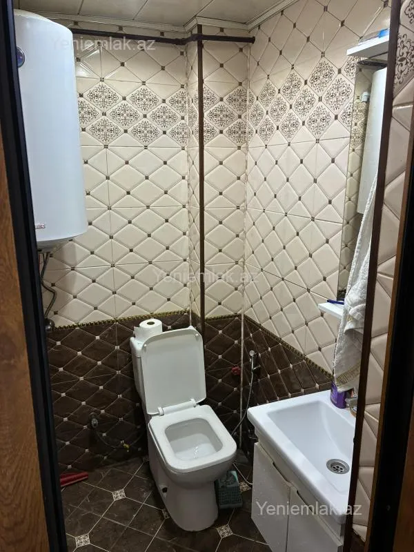 Satılır 2 otaqlı köhnə tikili 35 m²