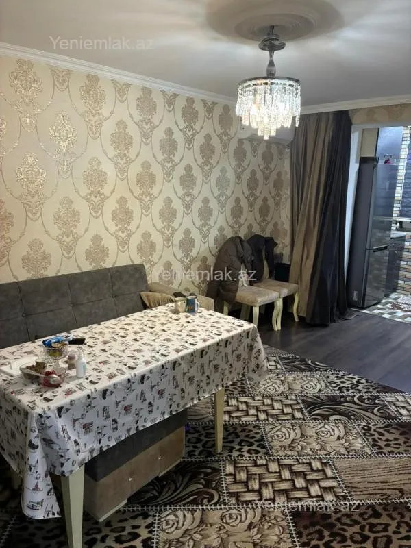 Satılır 2 otaqlı köhnə tikili 35 m²
