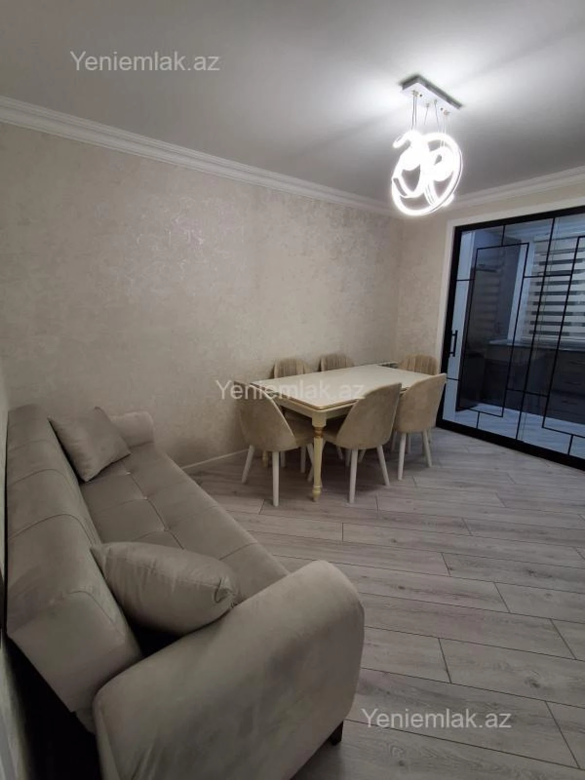 Satılır 3 otaqlı köhnə tikili 70 m²