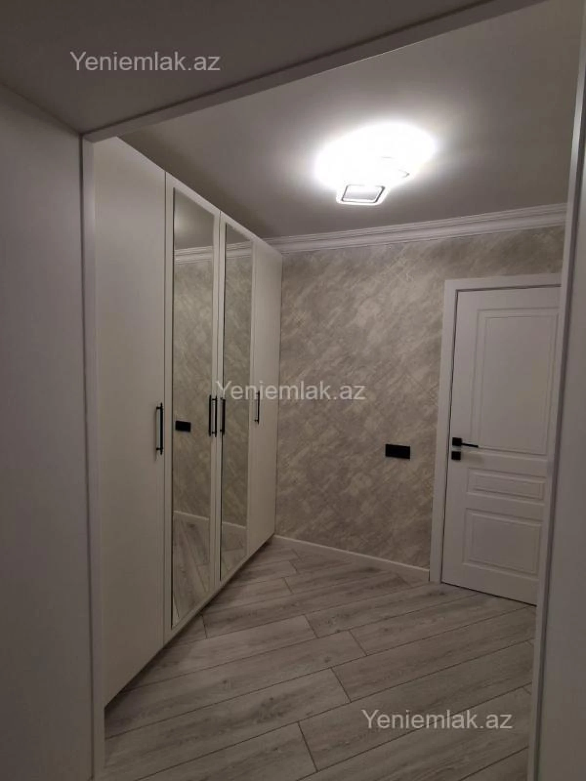 Satılır 3 otaqlı köhnə tikili 70 m²