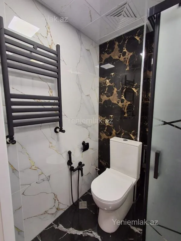 Satılır 3 otaqlı köhnə tikili 70 m²