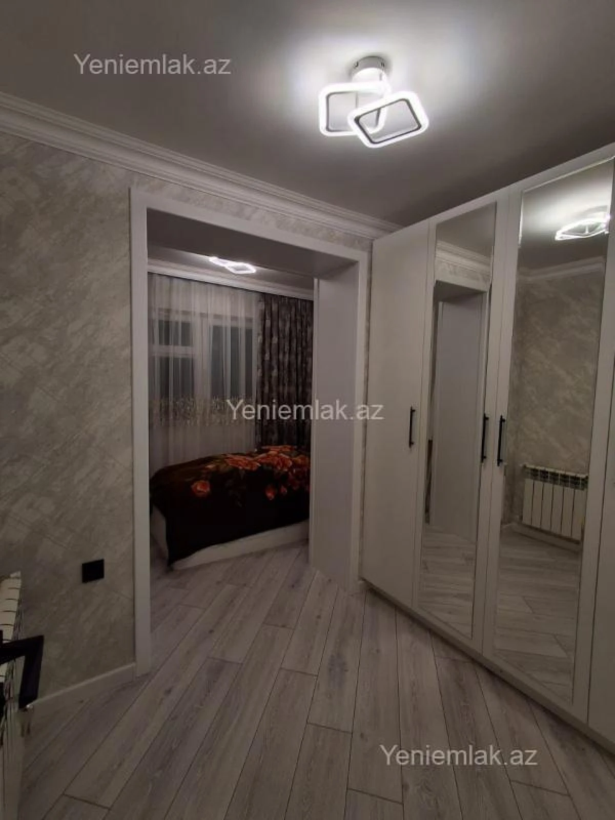 Satılır 3 otaqlı köhnə tikili 70 m²