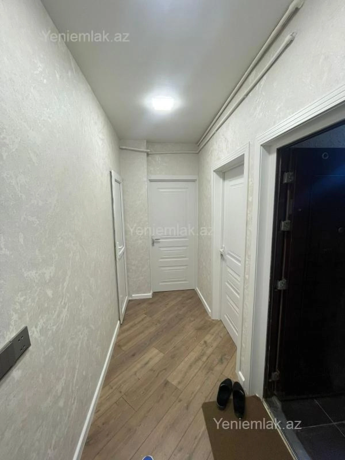 Satılır 2 otaqlı köhnə tikili 70 m²