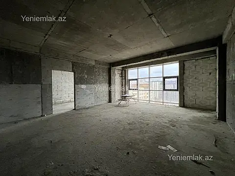Satılır 4 otaqlı yeni tikili 200 m²