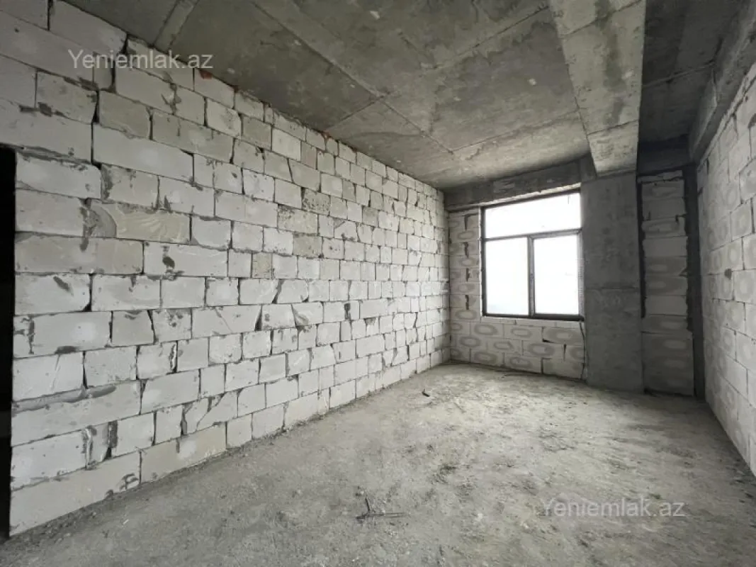 Satılır 4 otaqlı yeni tikili 200 m²