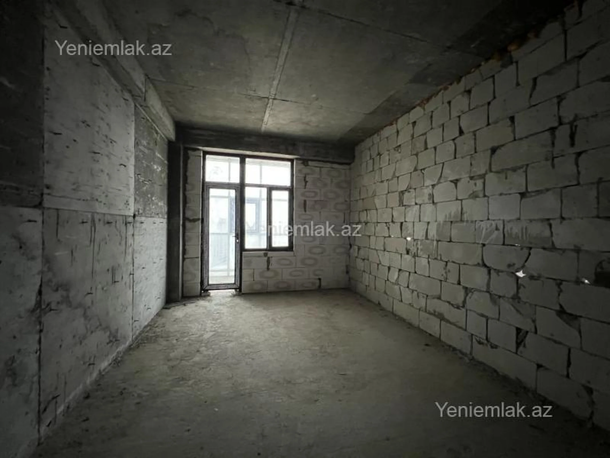 Satılır 4 otaqlı yeni tikili 200 m²