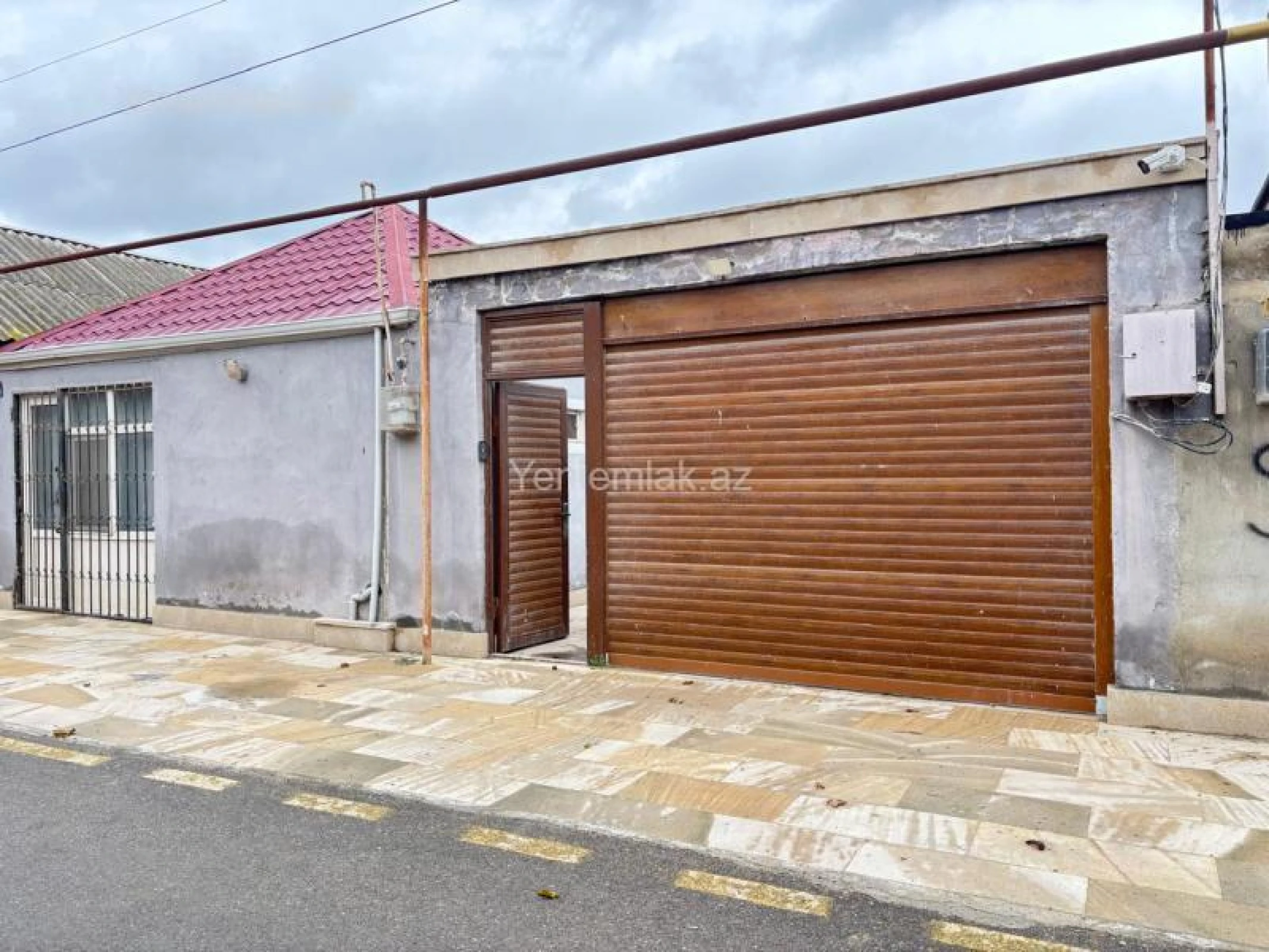 Satılır 4 otaqlı həyət evi 100 m²