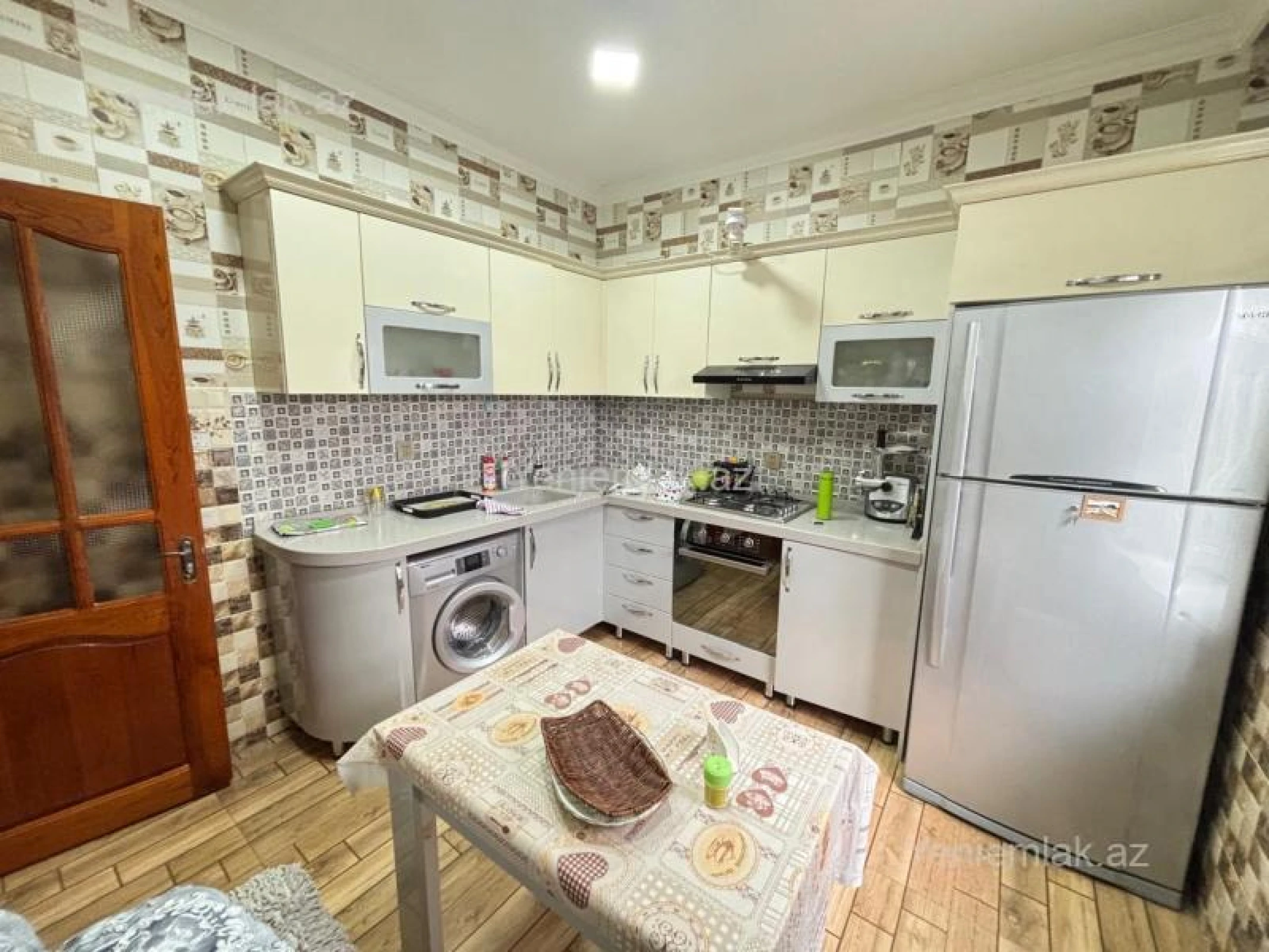 Satılır 4 otaqlı həyət evi 100 m²