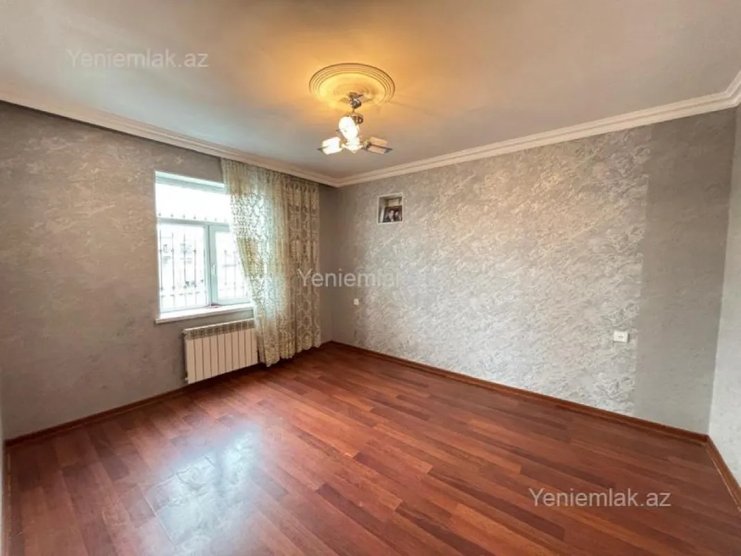 Satılır 4 otaqlı həyət evi 100 m²