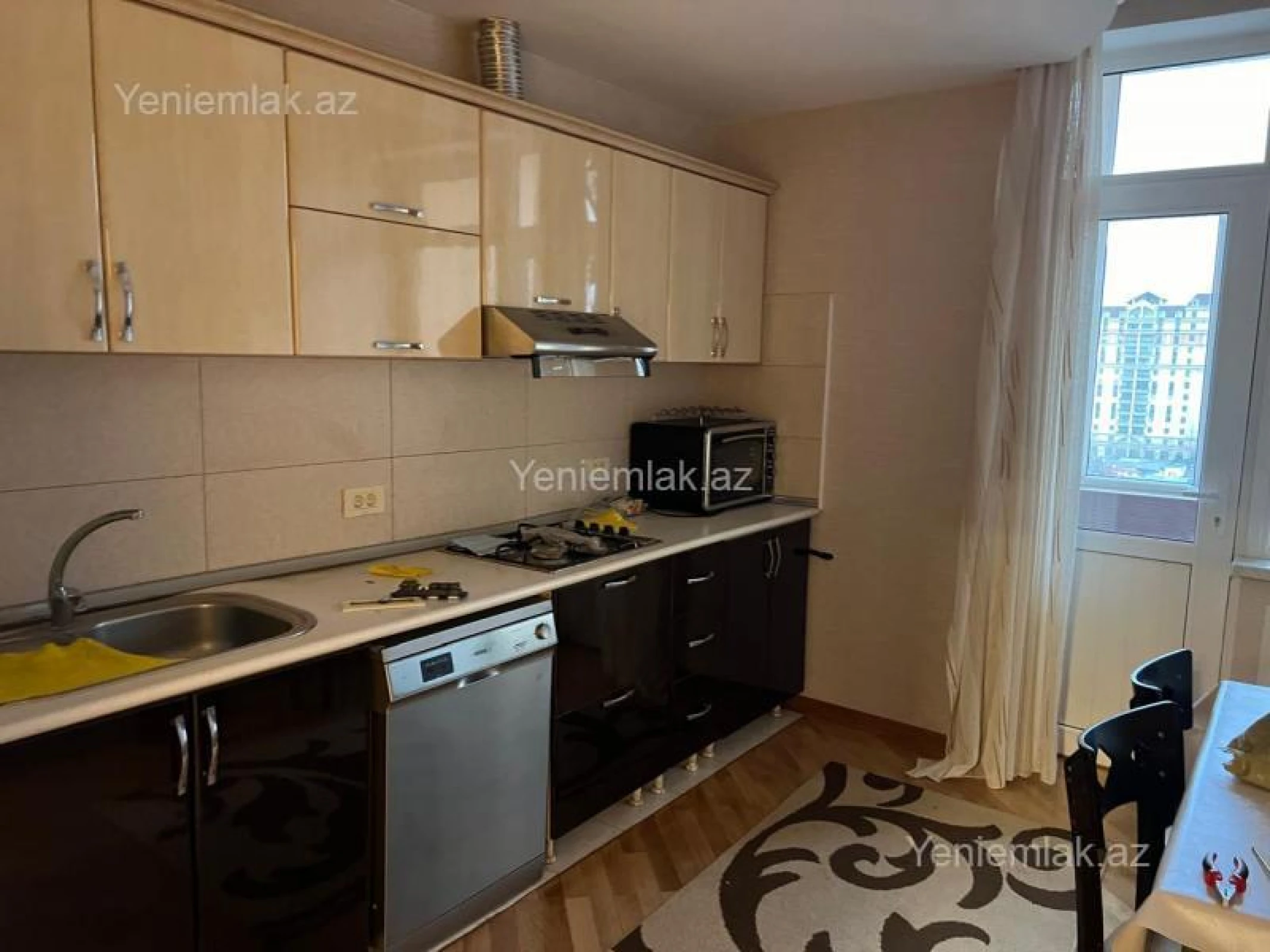 Satılır 2 otaqlı yeni tikili 130 m²