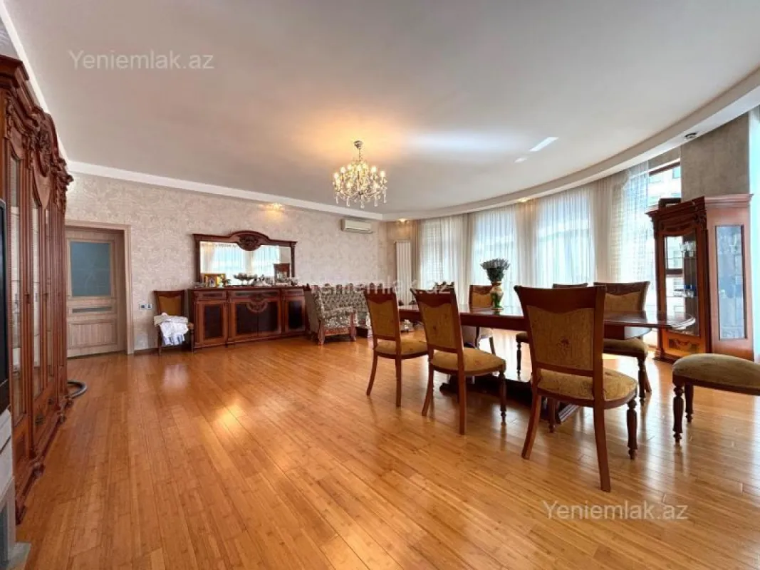 Satılır 4 otaqlı yeni tikili 197 m²