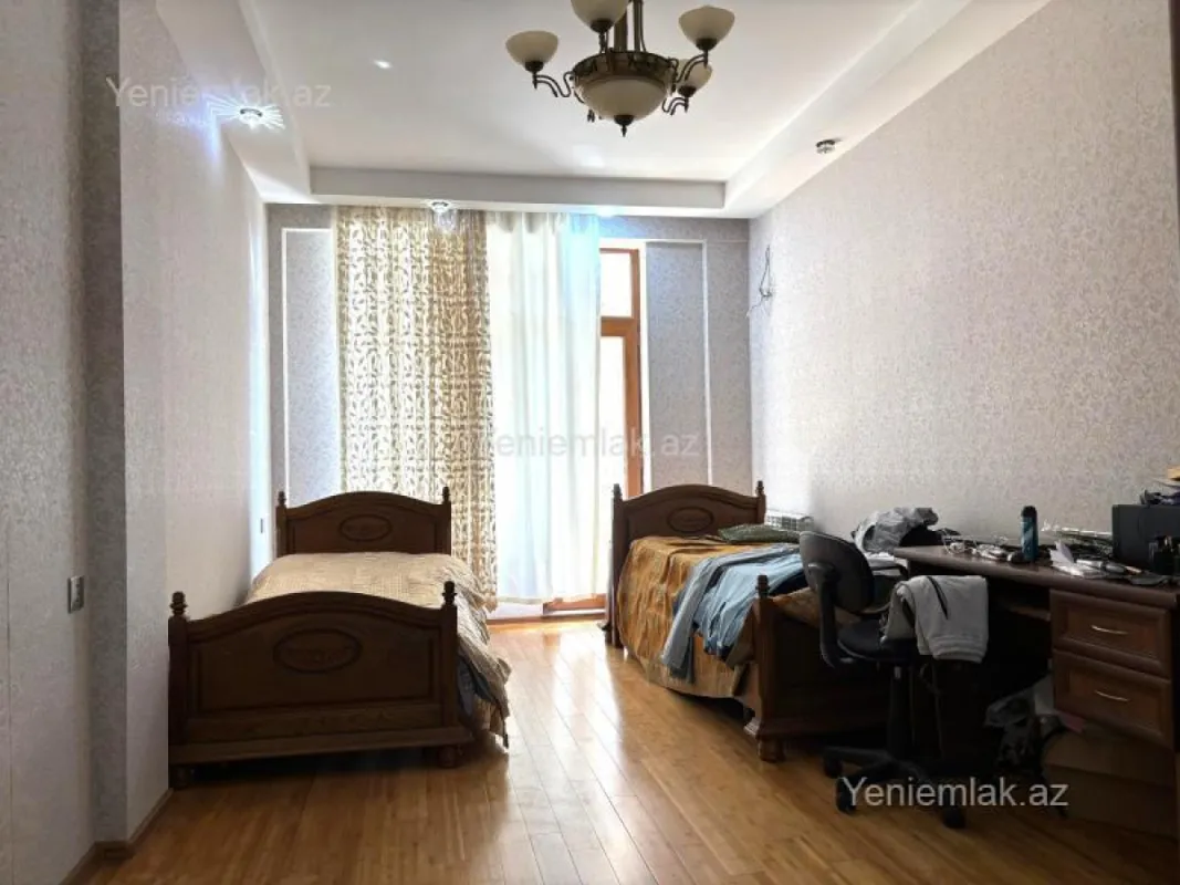 Satılır 4 otaqlı yeni tikili 197 m²