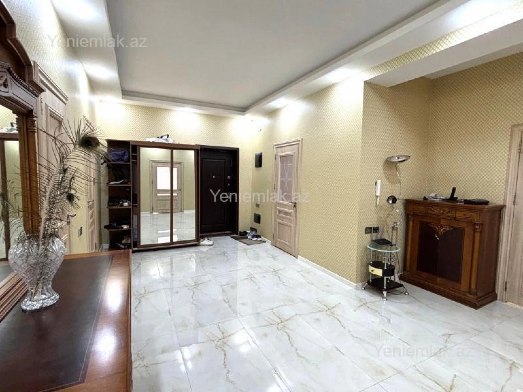 Satılır 4 otaqlı yeni tikili 197 m²