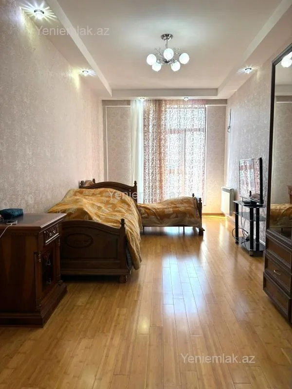 Satılır 4 otaqlı yeni tikili 197 m²